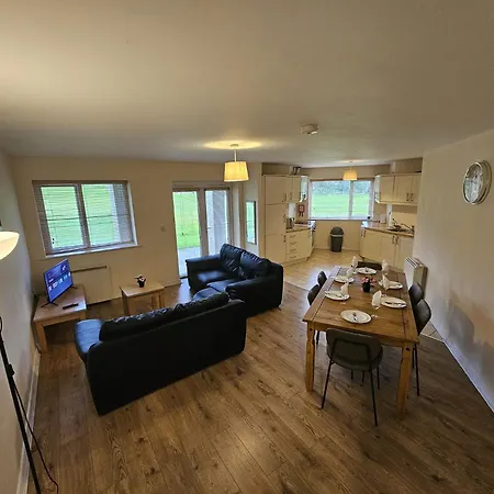 Two Bedroom Apartment Athlone Exterior foto